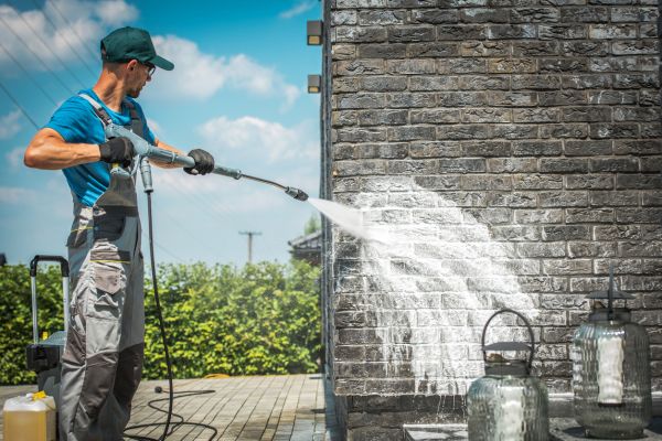 Brick Cleaning in Cedar Falls