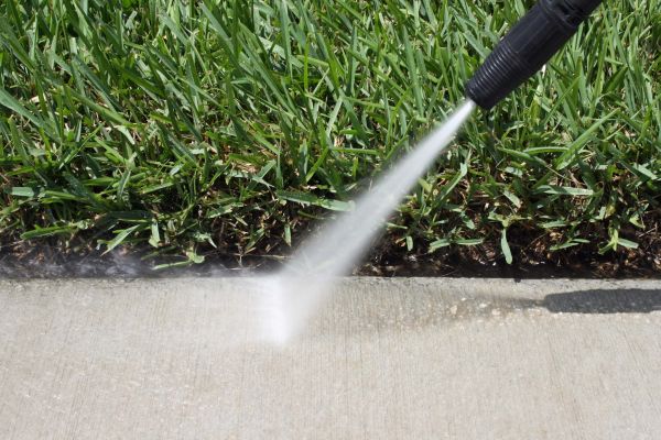 Sidewalk Cleaning in Cedar Falls