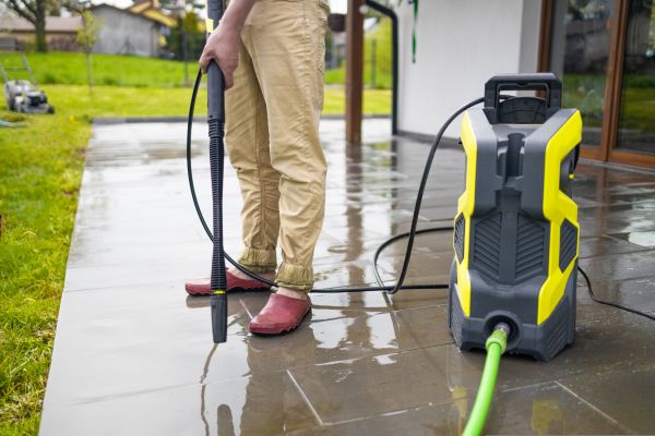 Porch Pressure Washing in Cedar Falls