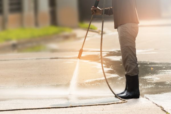 Residential Concrete Cleaning in Cedar Falls