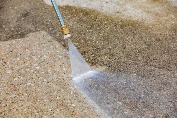 Driveway Pressure Cleaning in Cedar Falls