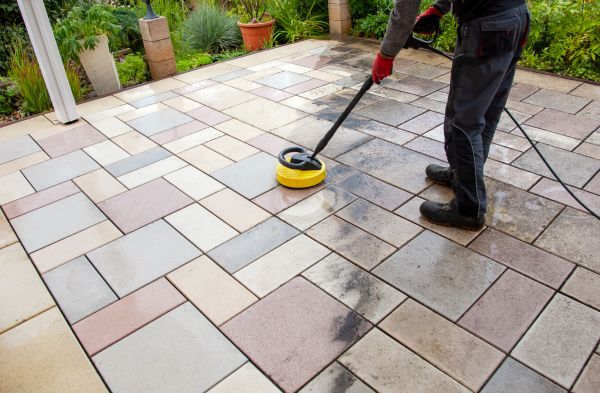Patio Washing in Cedar Falls