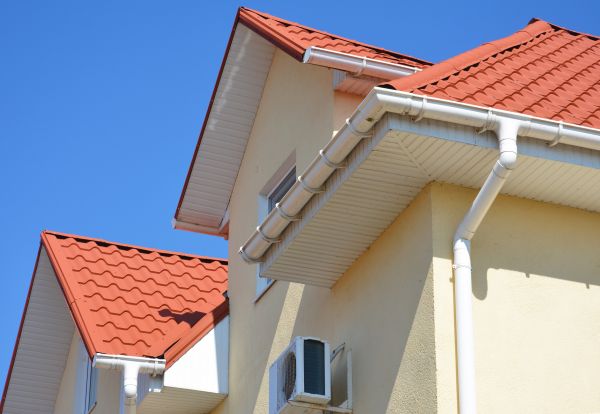 Soffit Cleaning in Cedar Falls