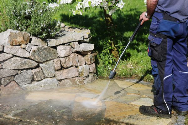 Stone Pressure Washing in Cedar Falls