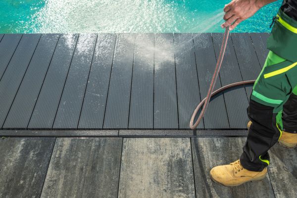 Pool Area Pressure Cleaning in Cedar Falls