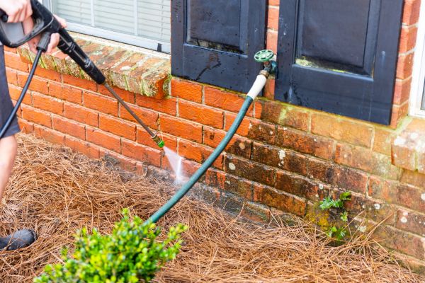 Brickwork Cleaning in Cedar Falls