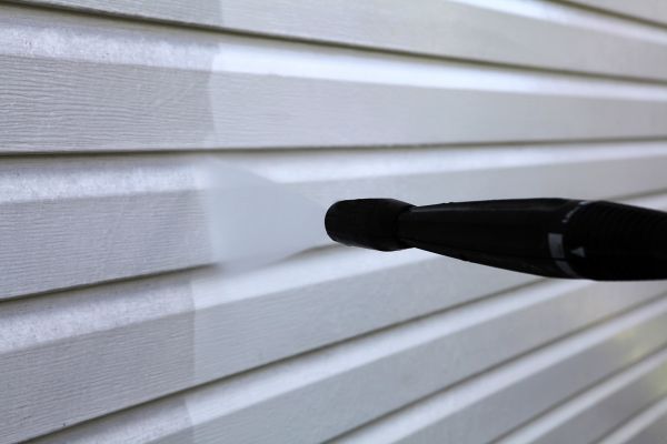 Condo Siding Power Washing in Cedar Falls